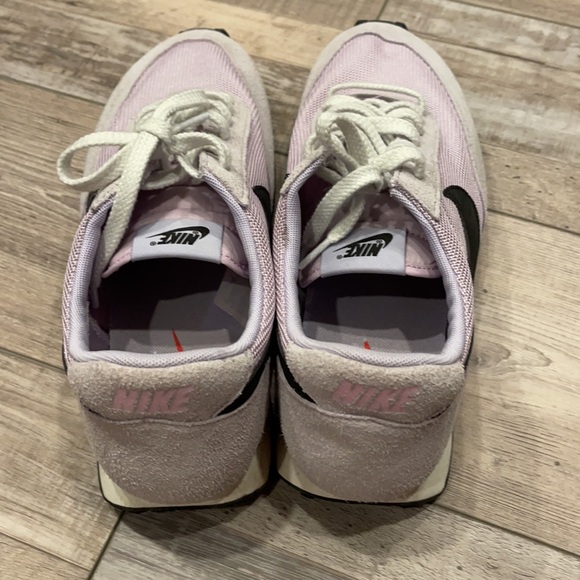 Nike shoes almost brand new! Size US 12 - Picture 3 of 3